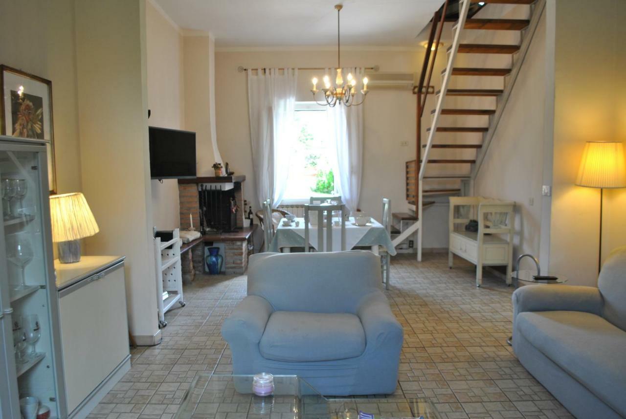 L'Altalena Villa Mommio Luaran gambar