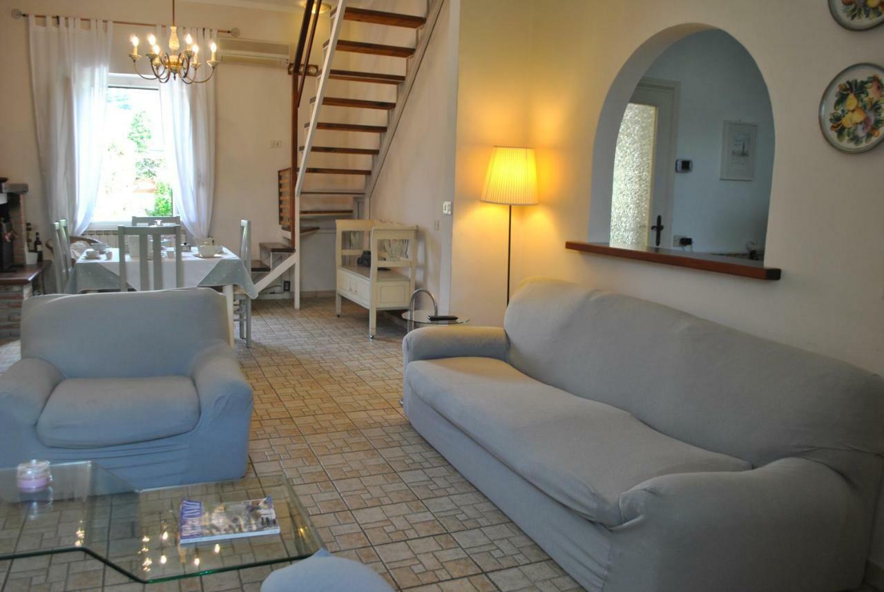 L'Altalena Villa Mommio Luaran gambar